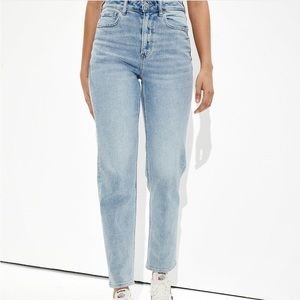 American Eagle Stretch Mom Straight Jean